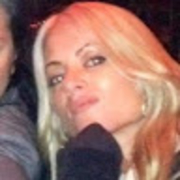 Meet your Posher, Elizabeth - Picture 1 of 1